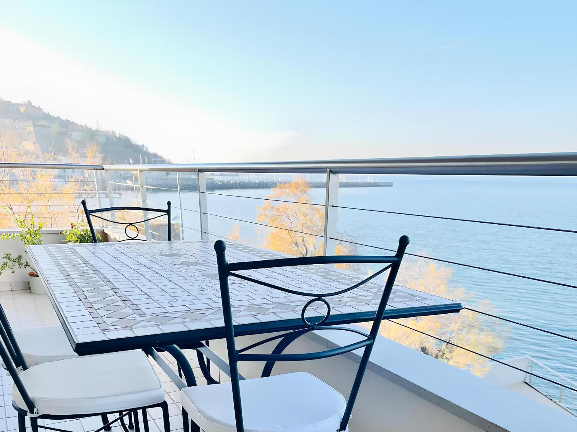 Attico Riva Mare Apartman Múggia Kültér fotó
